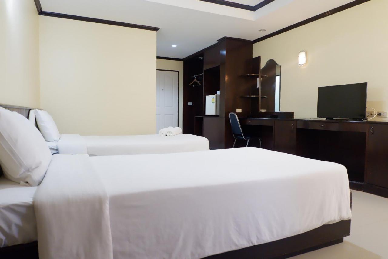 Auychai Grand Hotel Lang Suan Dış mekan fotoğraf